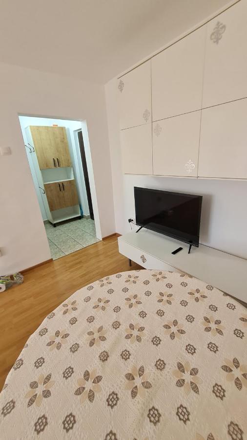 Studio Chic Symphony Parcare Privata Арад Экстерьер фото